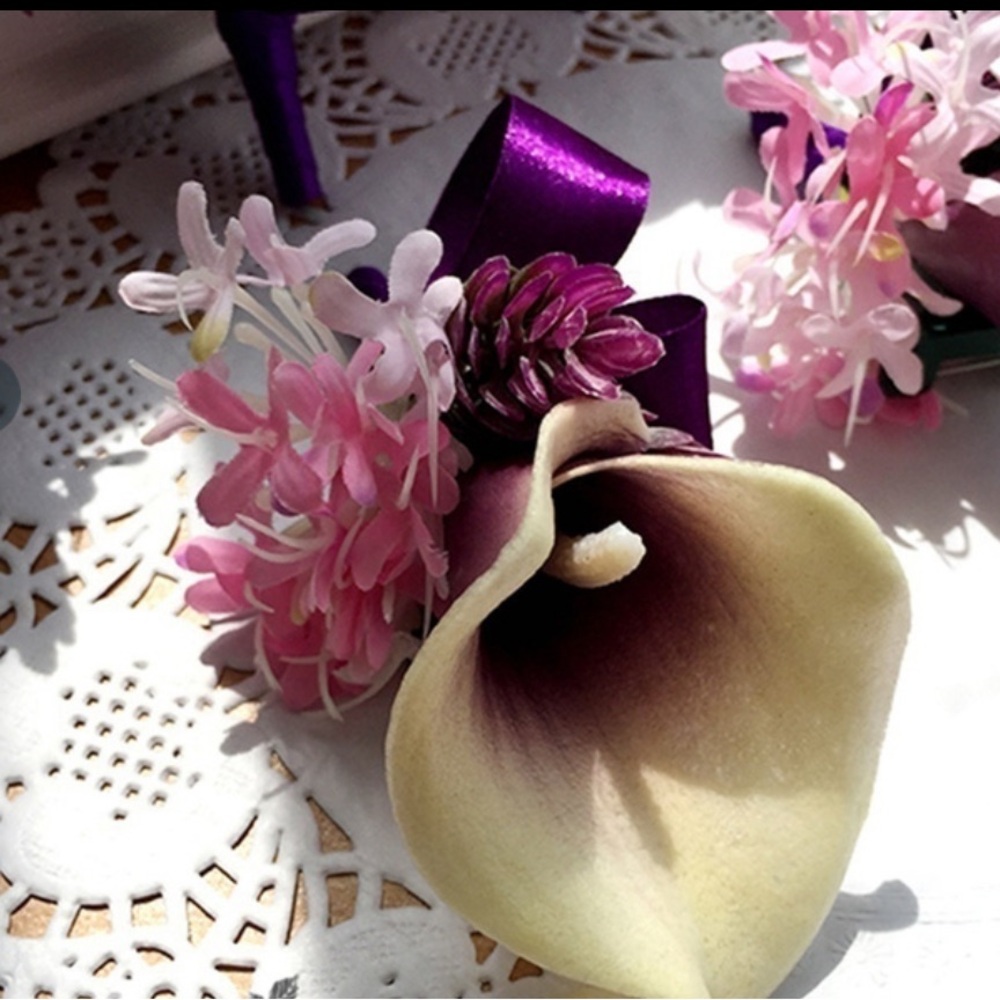Violet Purple Iris Boutonnière Corsage Brooch NWT Silk Flowers